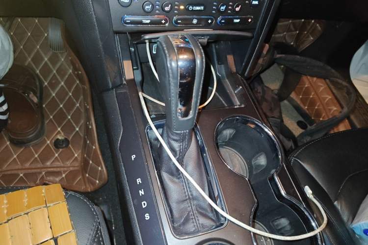 Used Ford Explorer 2016 2.3T Fashion Edition Gear Lever