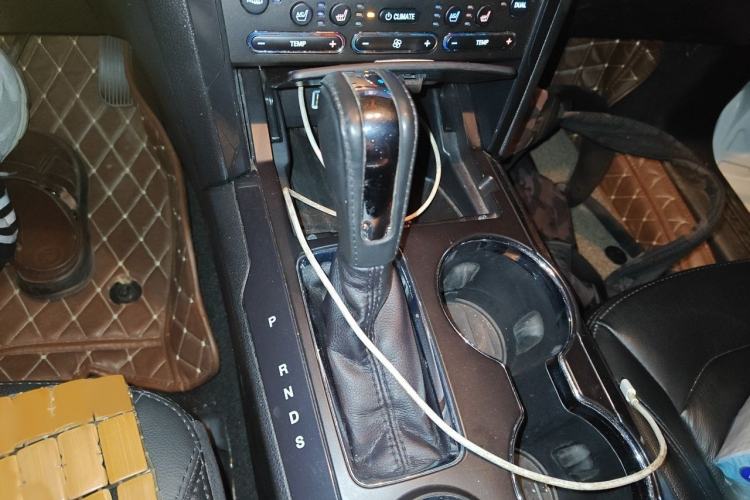 Used Ford Explorer 2016 2.3T Fashion Edition Gear Lever
