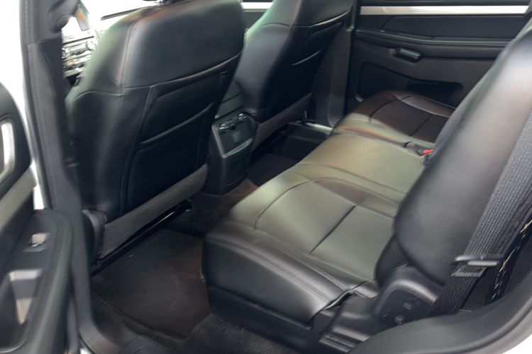 Used Ford Explorer 2016 2.3T Fashion Edition Interior 1