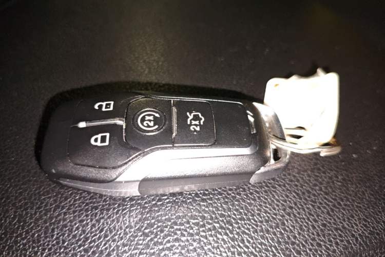 Used Ford Explorer 2016 2.3T Elite Edition Interior 1