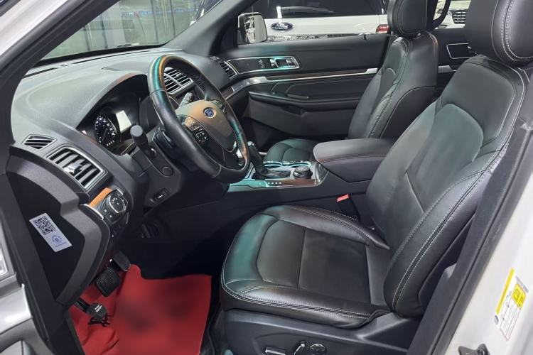 Used Ford Explorer 2016 2.3T Elite Edition Interior 3