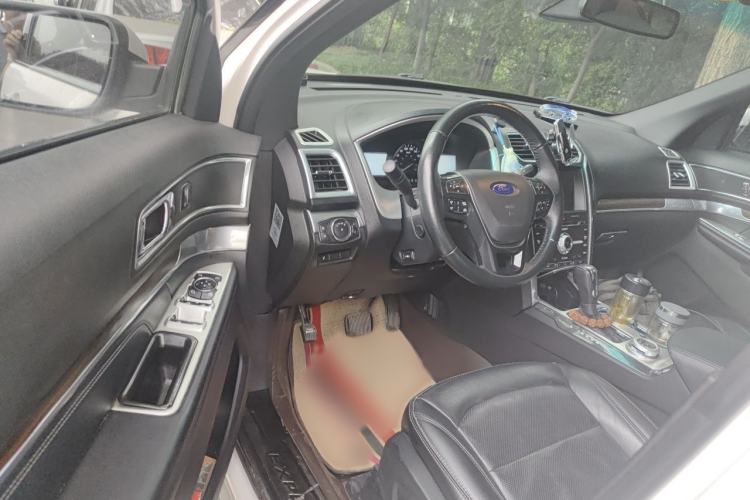 Used Ford Explorer 2016 2.3T Elite Edition Interior 3
