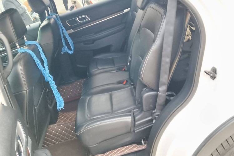 Used Ford Explorer 2016 2.3T Elite Edition Interior 4