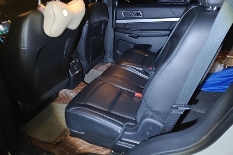 Used Ford Explorer 2016 2.3T Fashion Edition Interior 4