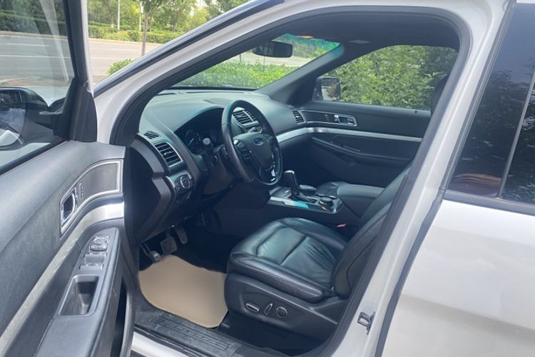 Used Ford Explorer 2016 2.3T Fashion Edition Interior 5