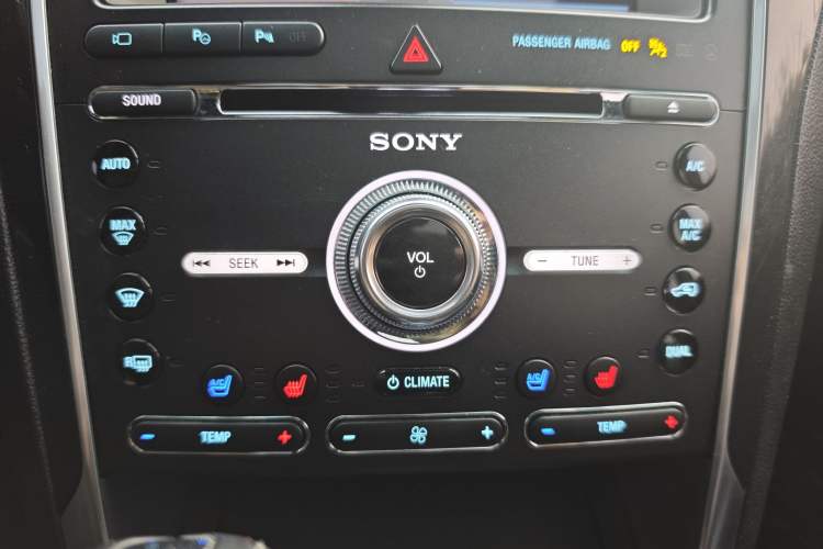 Used Ford Explorer 2016 2.3T Elite Edition Interior 6
