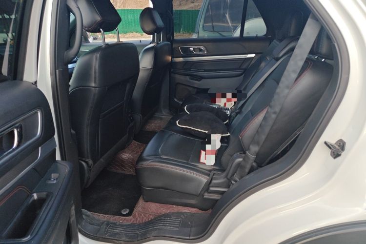 Used Ford Explorer  Left Rear Seat