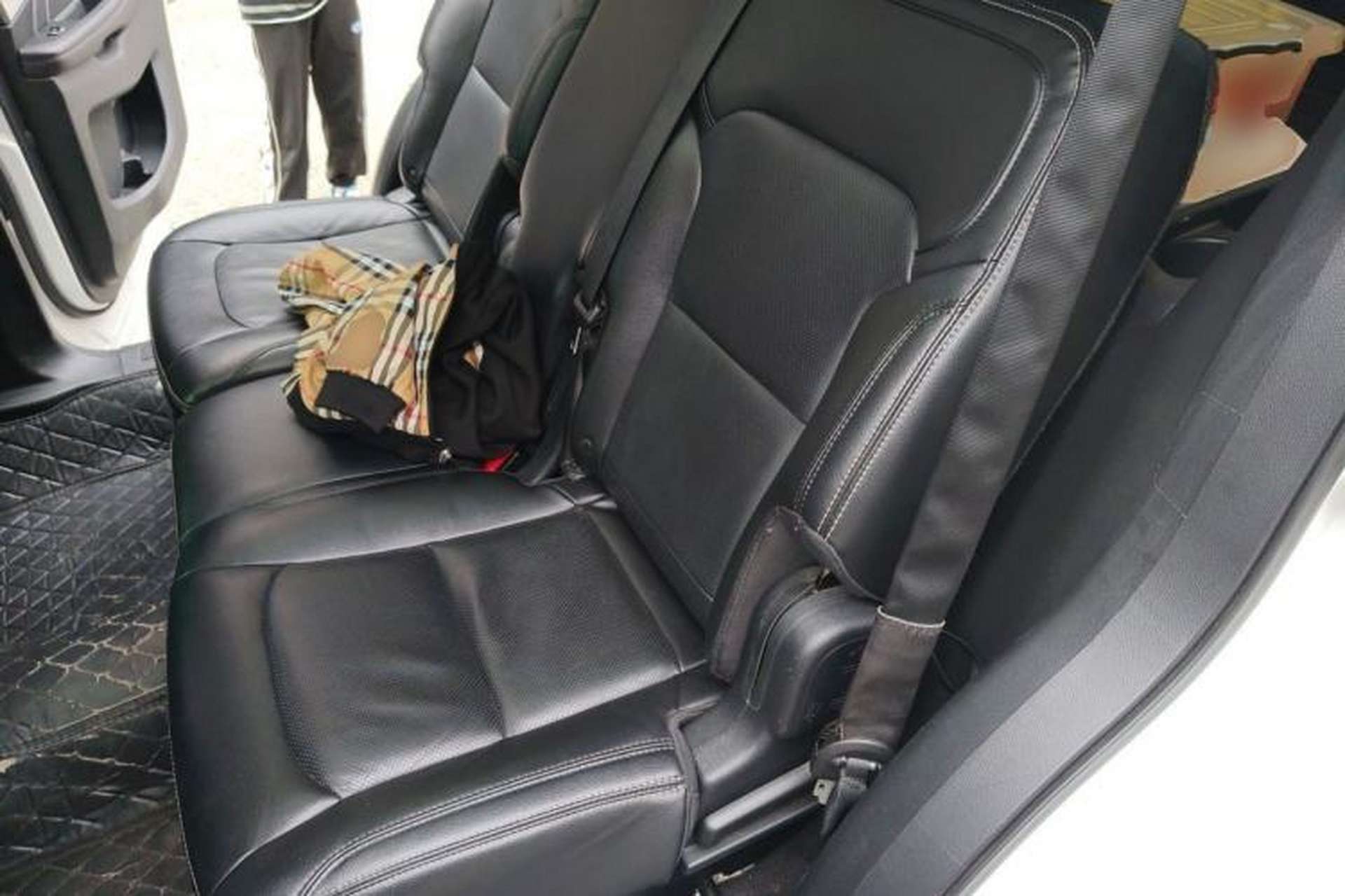 Used Ford Explorer 2016 2.3T Elite Edition Left Rear Seat