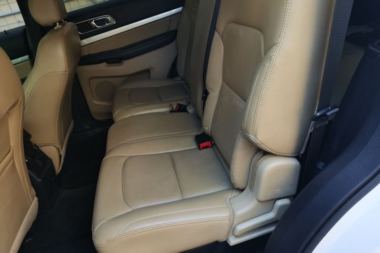 Used Ford Explorer 2016 2.3T Fashion Edition Left Rear Seat