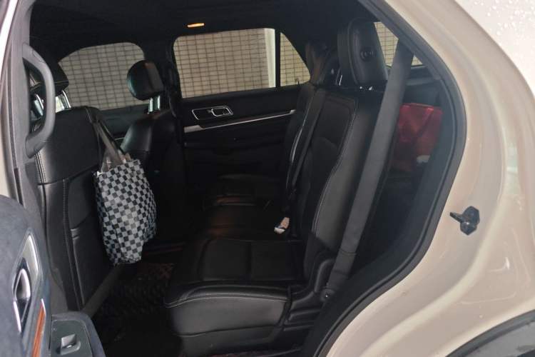 Used Ford Explorer 2016 2.3T Elite Edition Left Rear Seat