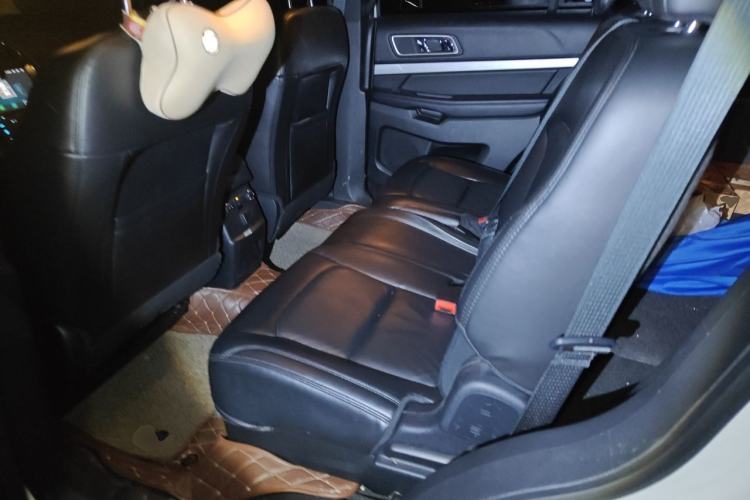 Used Ford Explorer 2016 2.3T Fashion Edition Left Rear Seat