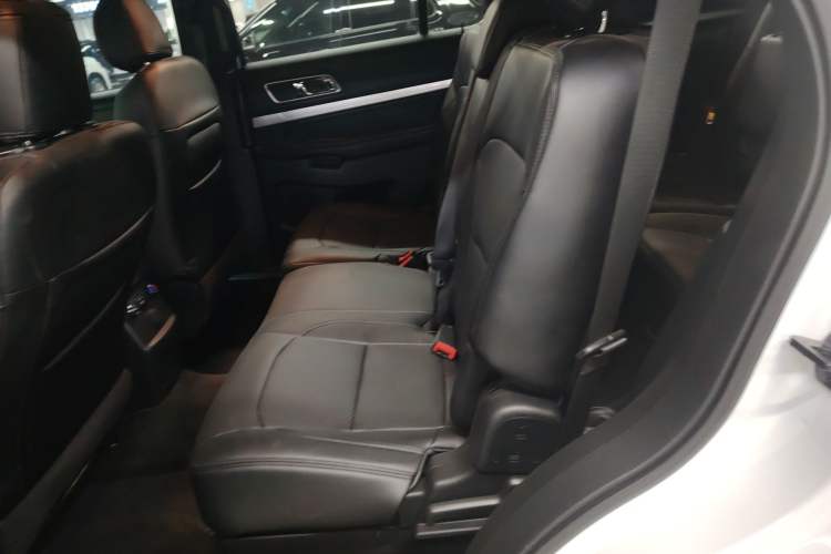 Used Ford Explorer 2016 2.3T Fashion Edition Left Rear Seat