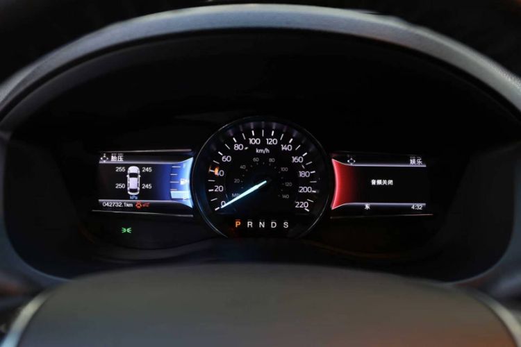 Used Ford Explorer 2016 2.3T Elite Edition Odometer Close Up