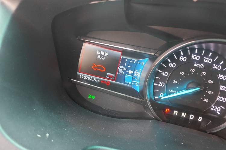 Used Ford Explorer 2016 2.3T Elite Edition Odometer Close Up