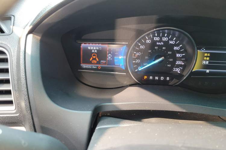 Used Ford Explorer 2016 2.3T Elite Edition Odometer Close Up