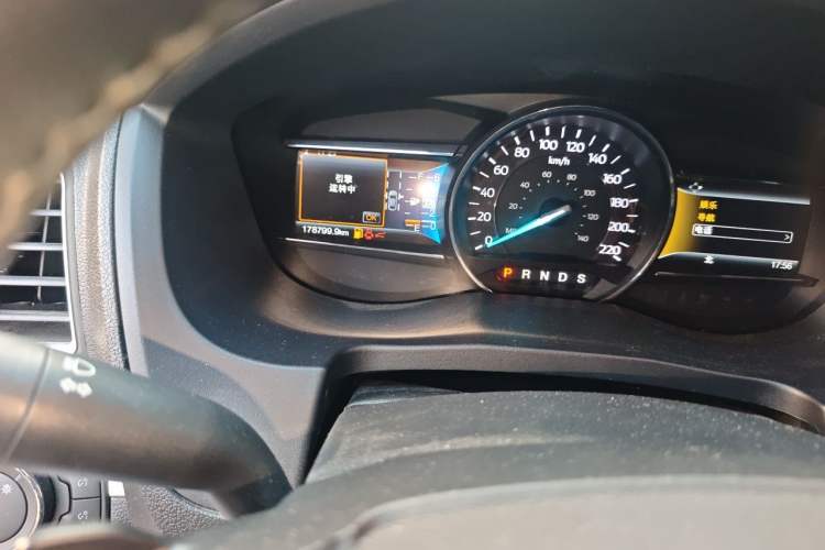Used Ford Explorer 2016 2.3T Elite Edition Odometer Close Up