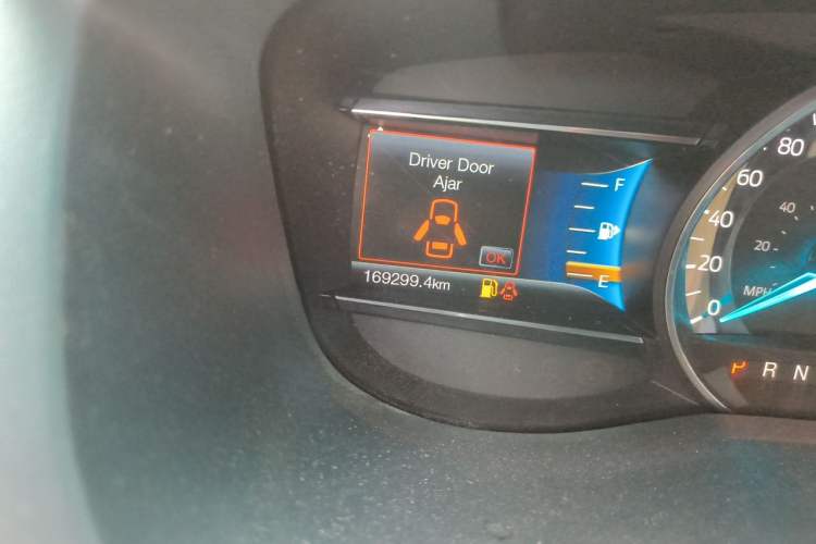Used Ford Explorer 2016 2.3T Elite Edition Odometer Close Up