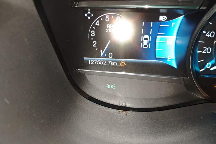 Used Ford Explorer 2016 2.3T Elite Edition Odometer Close Up