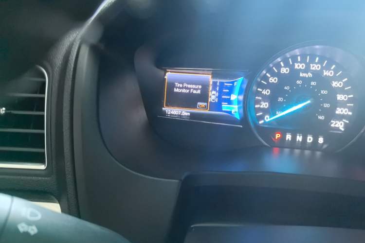 Used Ford Explorer 2016 2.3T Elite Edition Odometer Close Up