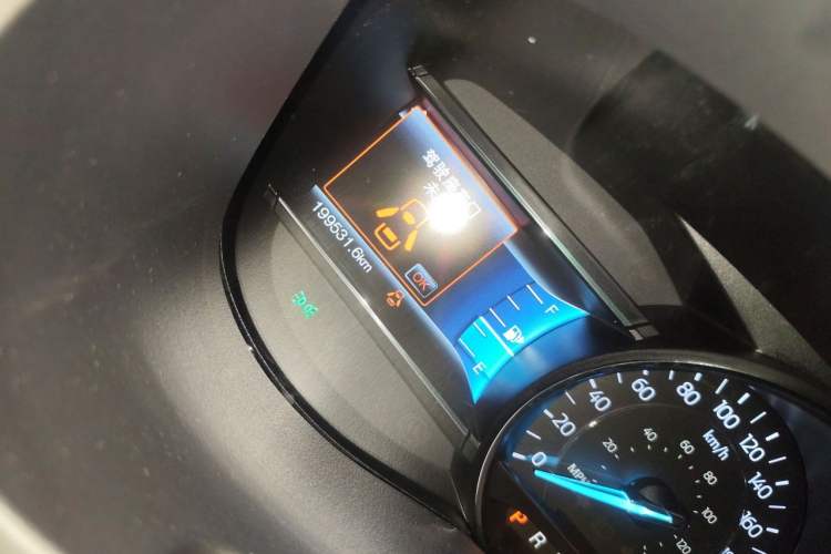 Used Ford Explorer 2016 2.3T Elite Edition Odometer Close Up