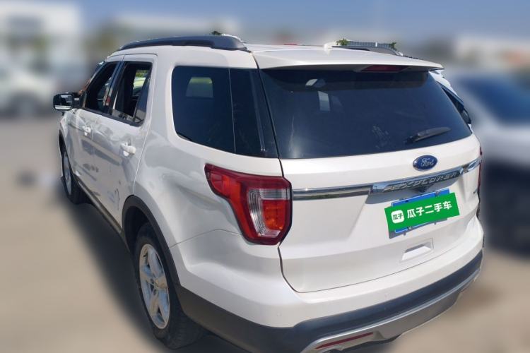 Used Ford Explorer  Rear Left 45 Deg