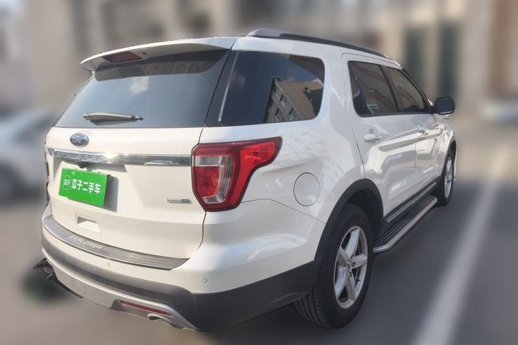 Used Ford Explorer 2016 2.3T Fashion Edition Rear Right 45 Deg
