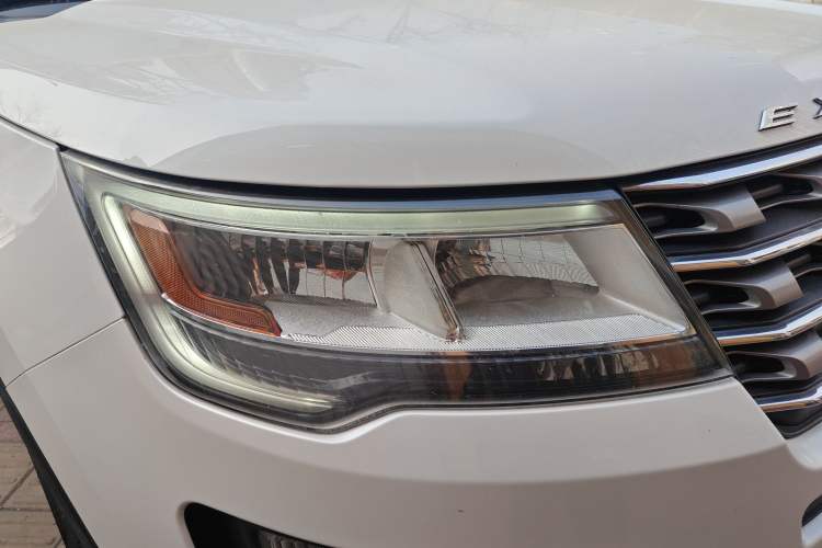 Used Ford Explorer 2016 2.3T Elite Edition Right Front Headlight