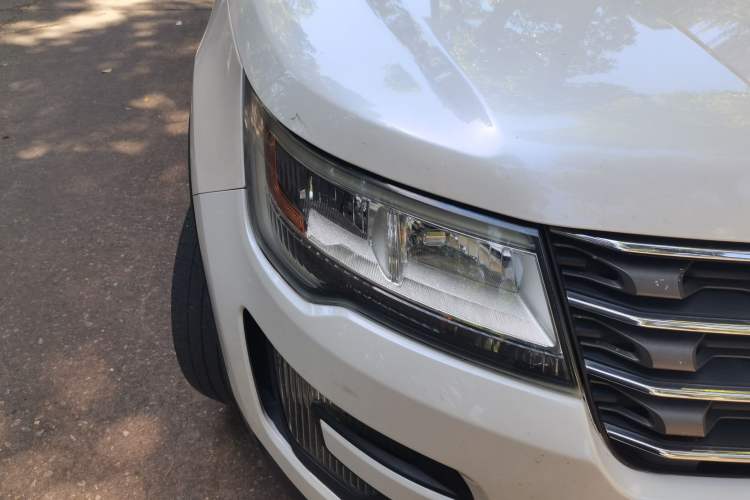 Used Ford Explorer 2016 3.5T Elite Edition Right Front Headlight