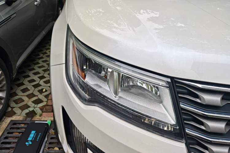 Used Ford Explorer 2016 2.3T Elite Edition Right Front Headlight