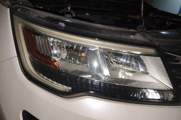 Used Ford Explorer 2016 2.3T Elite Edition Right Front Headlight