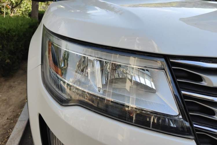 Used Ford Explorer 2016 2.3T Elite Edition Right Front Headlight