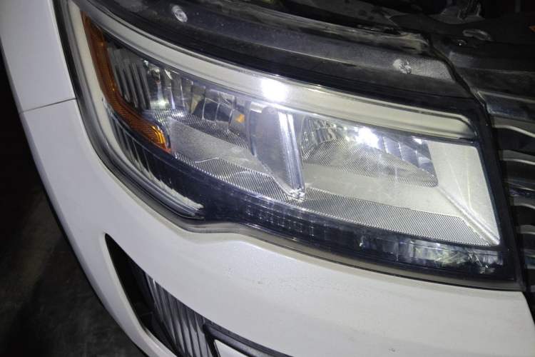 Used Ford Explorer 2016 2.3T Fashion Edition Right Front Headlight