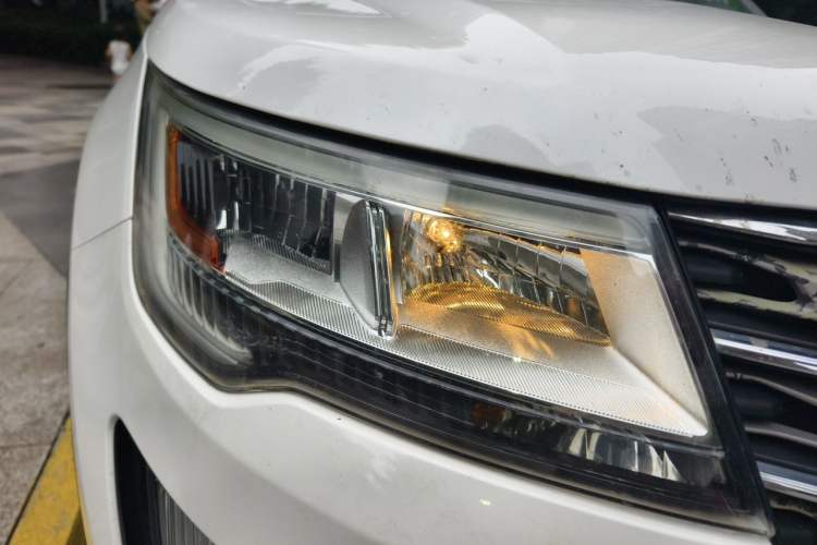Used Ford Explorer 2016 2.3T Fashion Edition Right Front Headlight