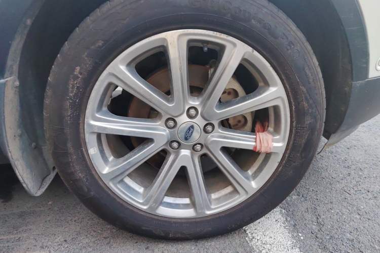 Used Ford Explorer 2016 2.3T Elite Edition Right Front Wheel Hub