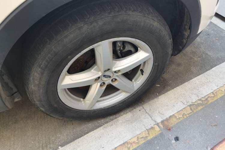 Used Ford Explorer 2016 2.3T Fashion Edition Right Front Wheel Hub