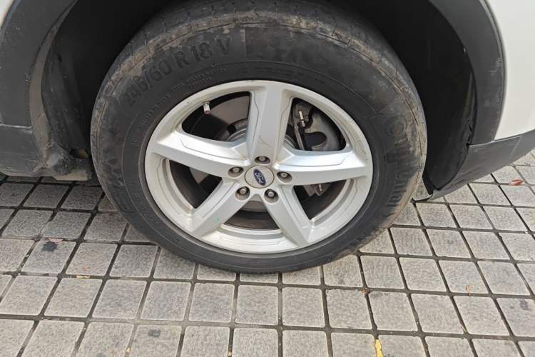 Used Ford Explorer 2016 2.3T Fashion Edition Right Front Wheel Hub