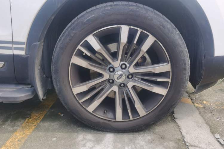 Used Ford Explorer 2016 2.3T Fashion Edition Right Front Wheel Hub