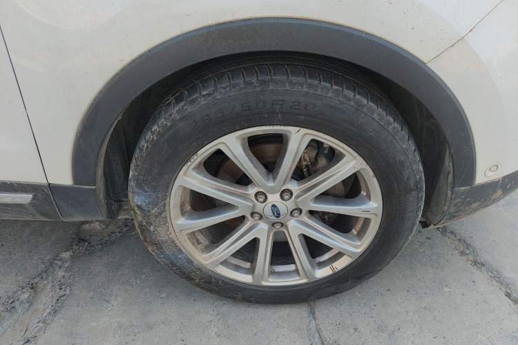 Used Ford Explorer 2016 2.3T Elite Edition Right Front Wheel Hub