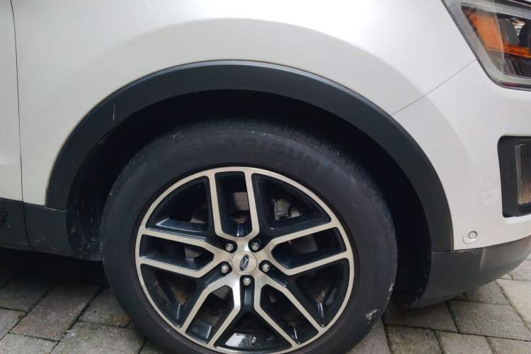 Used Ford Explorer 2016 3.5T Sport Edition Right Front Wheel Hub