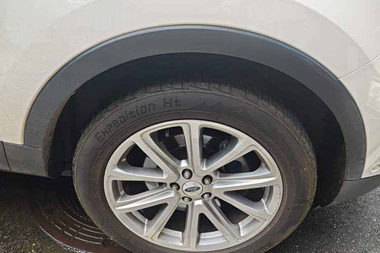 Used Ford Explorer 2016 2.3T Elite Edition Right Front Wheel Hub