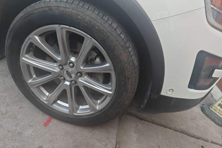 Used Ford Explorer 2016 2.3T Elite Edition Right Front Wheel Hub