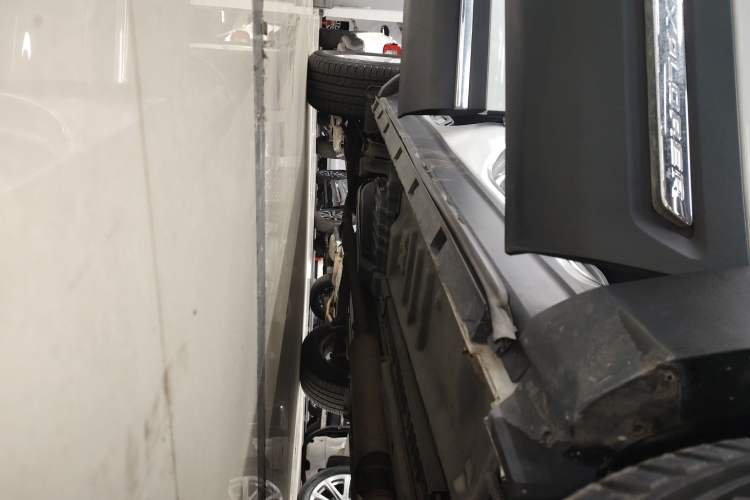 Used Ford Explorer 2016 2.3T Fashion Edition Right Side Sill