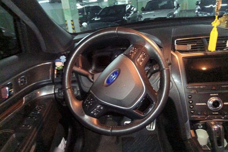 Used Ford Explorer 2016 2.3T Elite Edition Steering Wheel