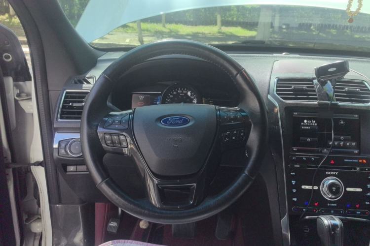 Used Ford Explorer 2016 3.5T Sport Edition Steering Wheel