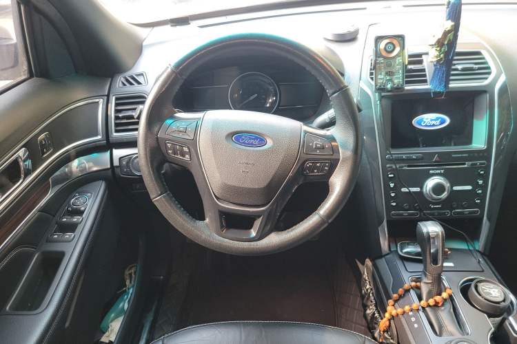 Used Ford Explorer 2016 2.3T Elite Edition Steering Wheel