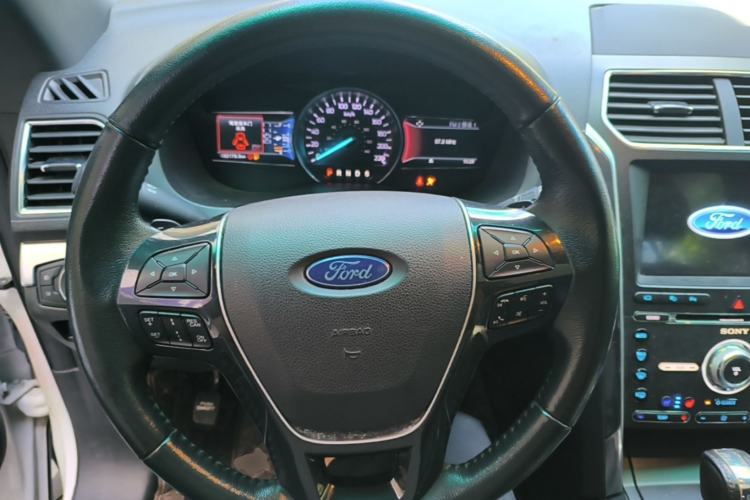 Used Ford Explorer 2016 2.3T Elite Edition Steering Wheel
