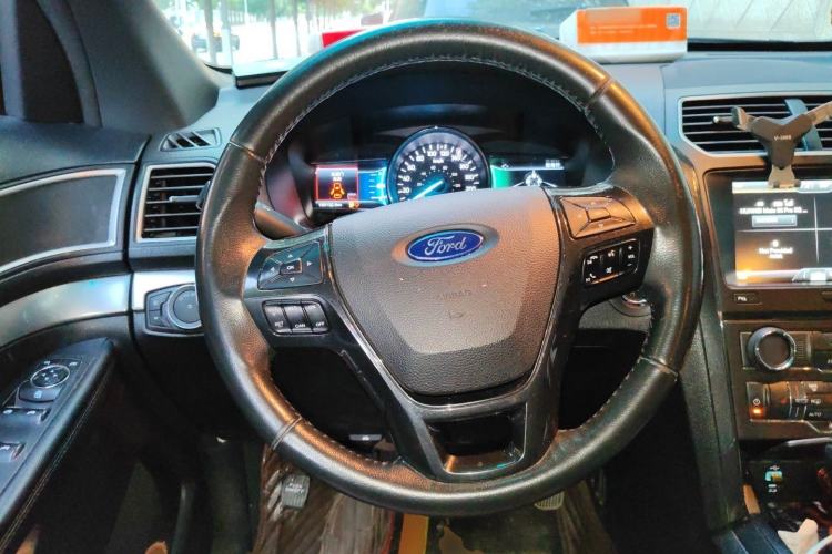 Used Ford Explorer 2016 2.3T Fashion Edition Steering Wheel