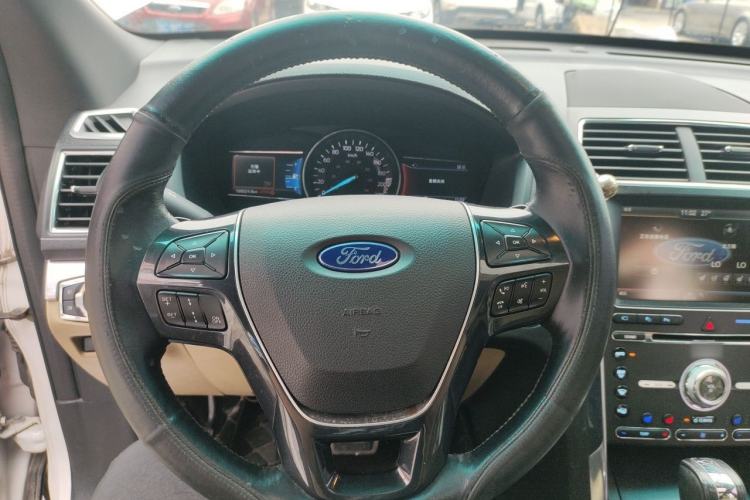 Used Ford Explorer 2016 2.3T Elite Edition Steering Wheel