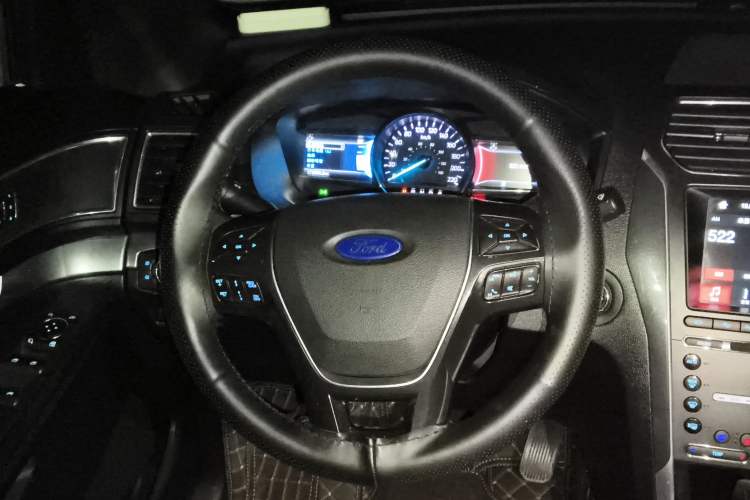 Used Ford Explorer 2016 2.3T Elite Edition Steering Wheel