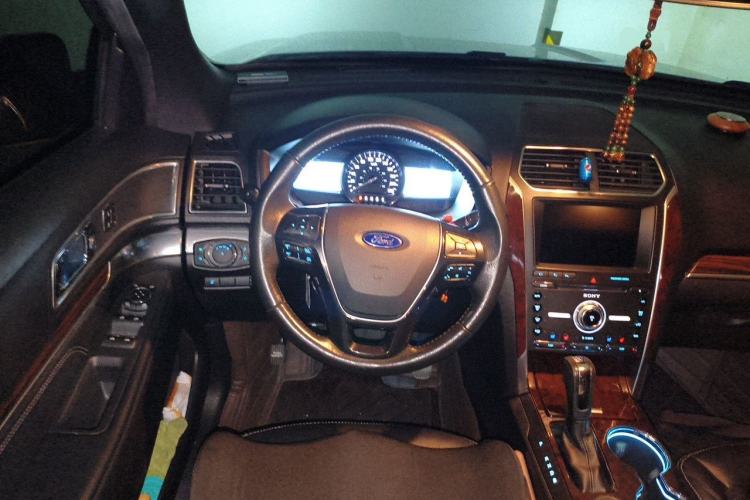 Used Ford Explorer 2016 2.3T Elite Edition Steering Wheel